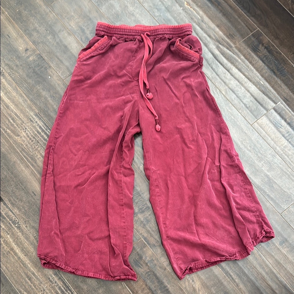 Anthropologie Red Cropped Ankle Pants